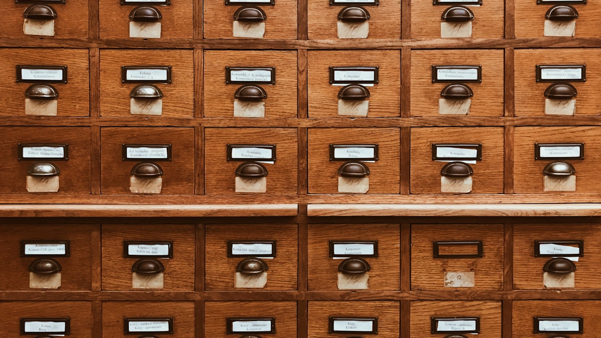 Text-to-SQL con LLMs: Arquitecturas Semánticas, Esquemas Dinámicos y Precisión en Bases de Datos Relacionales
